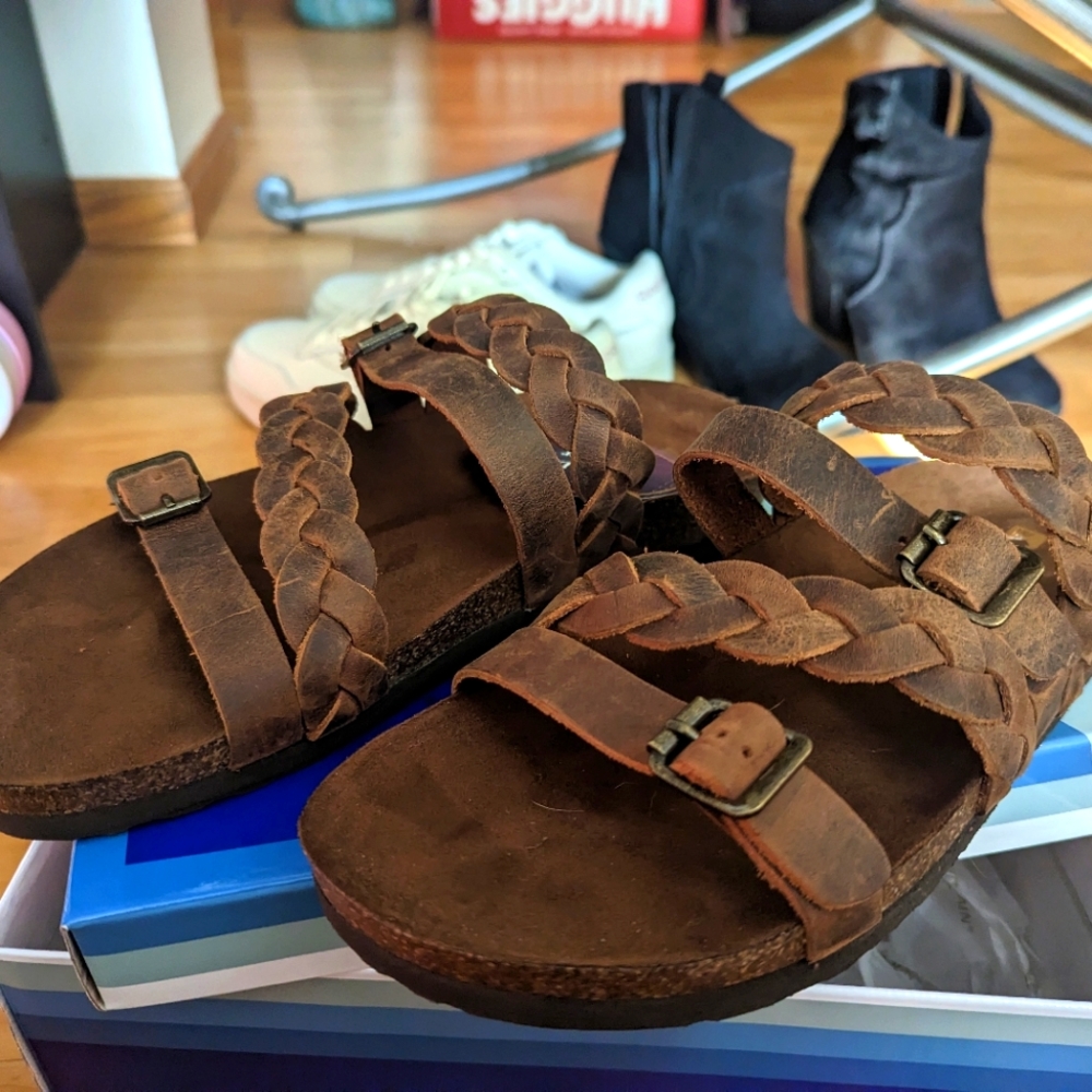 Womens Leather Sandals